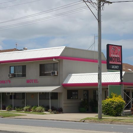 Porky'S Motel Rockhampton Exterior foto